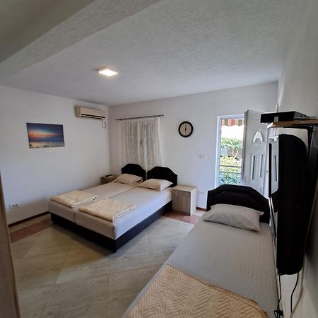 Apartmani Cavor Budva Zewnętrze zdjęcie